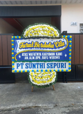 Papan Bunga Duka di Adipala